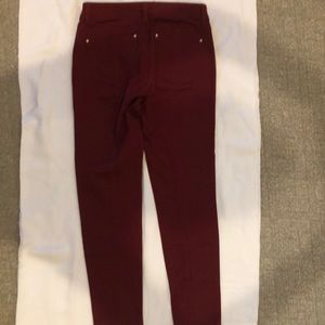 White House Black Market Skimmer size 4